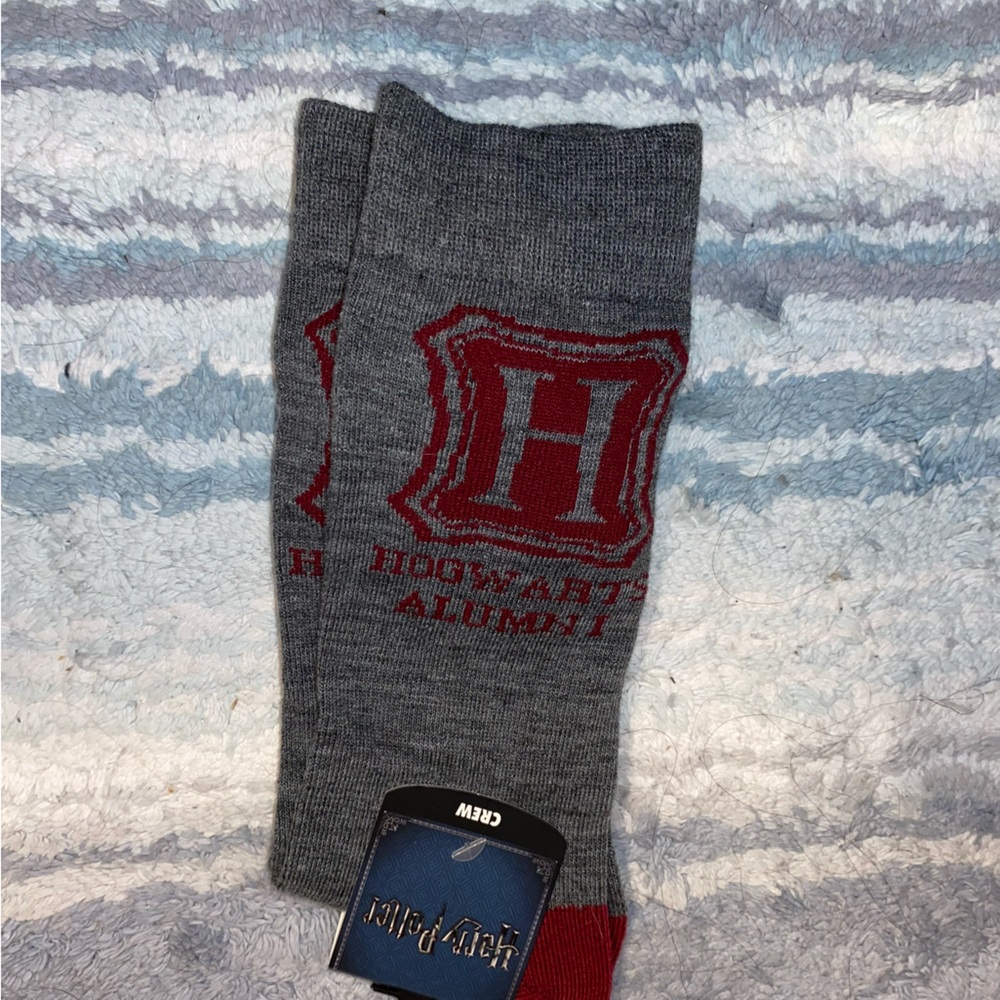 harry potter socks hogwarts alumni loot crate new with tags